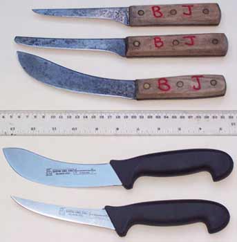 Knives suitable for large game.